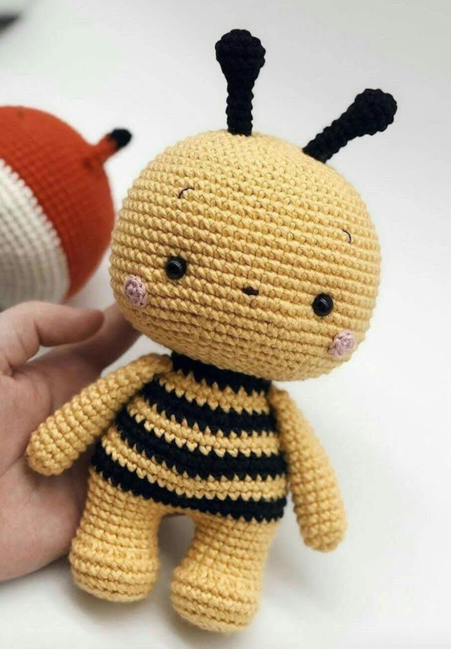 Cute Little Bee Amigurumi Crochet Pattern | Digital PDF Download FREE